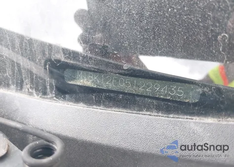 2005 Mazda Mazda3 I из США, поврежденный, VIN JM1BK12F051229435